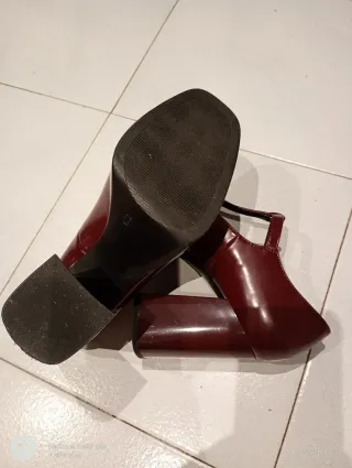 Zapatos Mery Jane Tacón Bloque Charol bourdeos