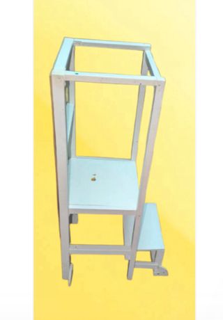 Torre di apprendimento Montessori per bambini fatta a mano