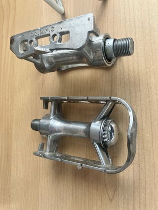 Pedales Ciclismo Clásicos y Portabidón Elite