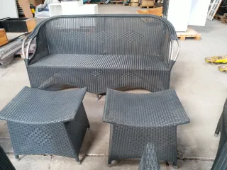 Conjunto Ratán: Sofá, 3 Sillas y 2 Reposapiés