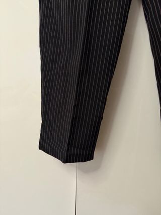 Pantalón de vestir con raya diplomática