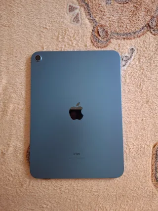iPad 10th gen 256GB wifi Azul en perfecto estado