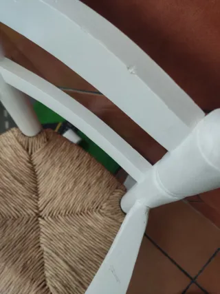 Mecedora infantil blanca