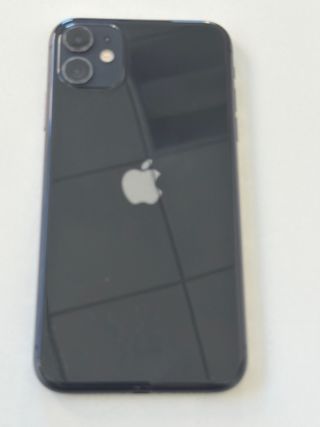 iPhone 11 128GB Negro IMPOLUTO