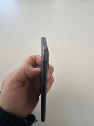 iPhone 11 128GB Negro IMPOLUTO