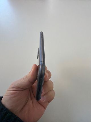 iPhone 11 128GB Negro IMPOLUTO