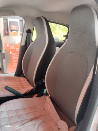 Twingo 2022 en perfecto estado