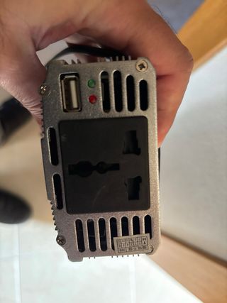 Inversor de corriente 12v DC a 220v AC. 350W