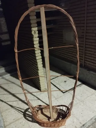 Cesta de mimbre para cestas de Navidad
