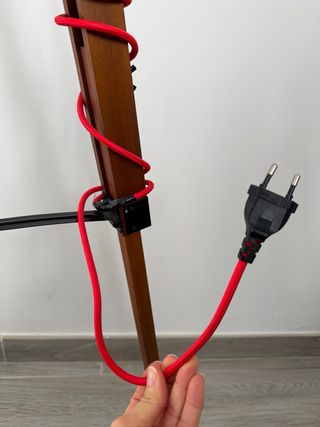 Lámpara Industrial Trípode Madera y Metal