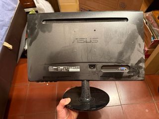 Monitor Asus 20” full hd