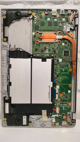 Portátil Asus VivoBook X420U (LEER ATENCION)