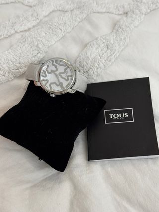 Reloj TOUS Plata y Blanco Elegante