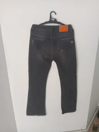 Pantalón vaquero mujer negro deslavado