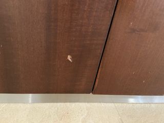 Mueble de madera y metal