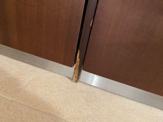 Mueble de madera y metal