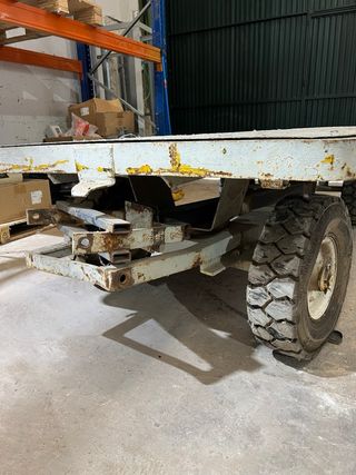 Remolque plataforma metálico