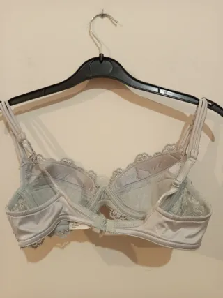 Sujetador color gris, Lise Charmel 85B