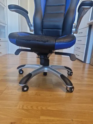 Silla Gaming Negra y Azul