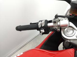 DUCATI SUPERSPORT 950 2022 15333 kms.