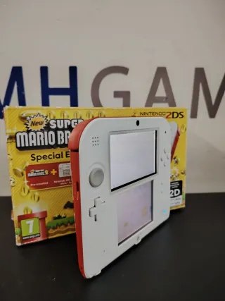 Nintendo 2DS Blanca Roja