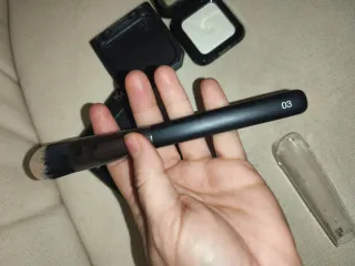 Set Maquillaje: brocha, Labial, Sombras