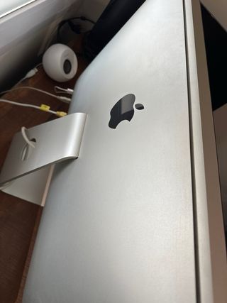 Apple iMac 27” Plata , raton y teclado incluido