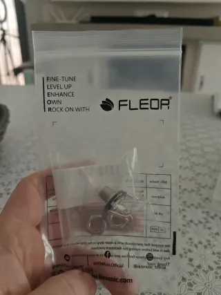 Jack Hembra Guitarra FLEOR