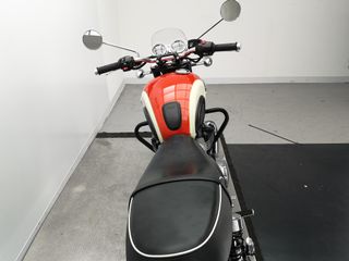 TRIUMPH BONNEVILLE T100 2019 34960 kms.