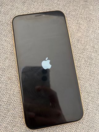 iPhone XR Giallo