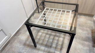 Mesa de comedor cristal y metal