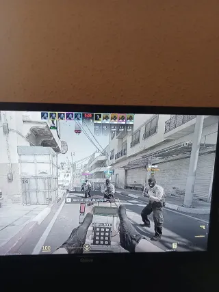 PC Sobremesa eMachines Negro y Verde