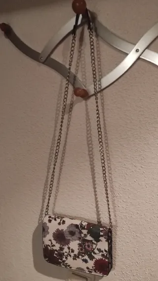 Bolso Parfois floral blanco y multicolor