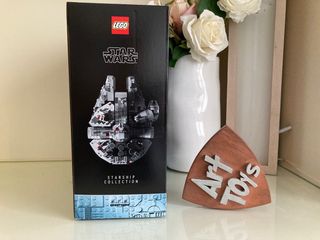 LEGO STAR WARS MILLENNIUM FALCON