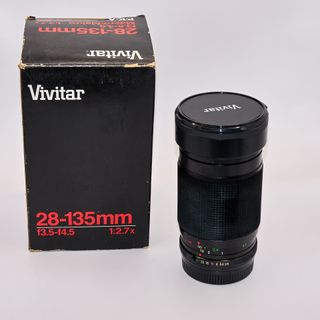 VIVITAR  28-135  f 3.5-4.5  Macro
