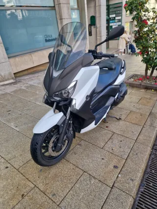 Yamaha XMAX x max 400