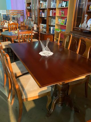 SEGUNDA MANO MESA DE COMERDOR CON 4 SILLAS MADERA