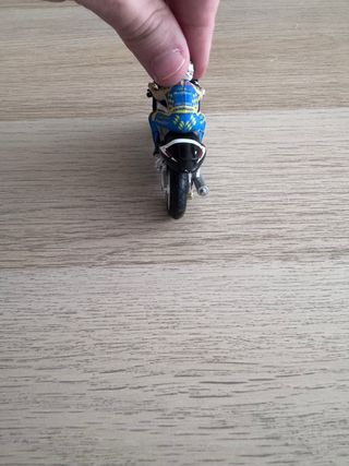 Suzuki GSX-R750 Modelo a Escala