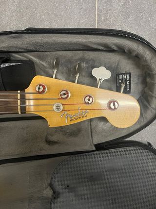 Fender Precision Custom Shop 1962 PBass Fiesta Red
