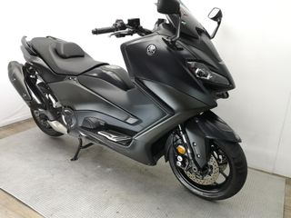 YAMAHA T-MAX 530 2022 17819 kms.
