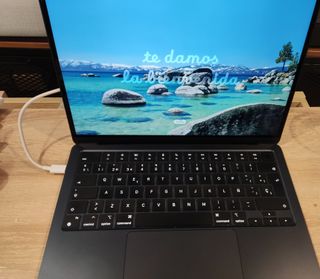 MacBook Air 13" (2022) Apple M2 8 CPU/8 GPU núcleo