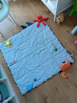 Manta de juegos infantil IKEA