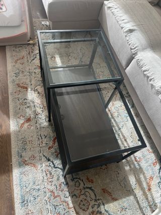 Mesa de centro cristal y metal.