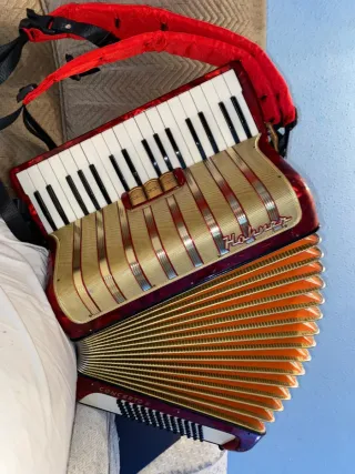 Acordeón Hohner Concerto II 72