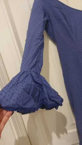 Traje de flamenca azul con volantes