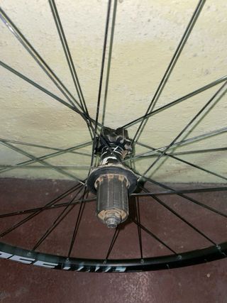 Llanta trasera Mavic Cross One 29” para recambios