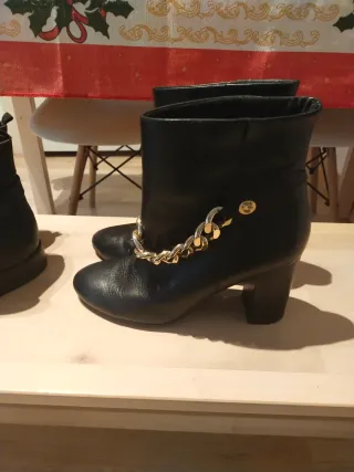 Botines In Extenso Talla 40 Negros,no envio 2x1