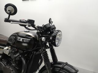 TRIUMPH BONNEVILLE T120 BLACK GOLD LINE 2023 10960 kms.