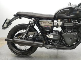 TRIUMPH BONNEVILLE T120 BLACK GOLD LINE 2023 10960 kms.