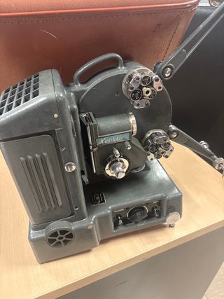 Proyector Antiguo 8mm Heurtier Gris